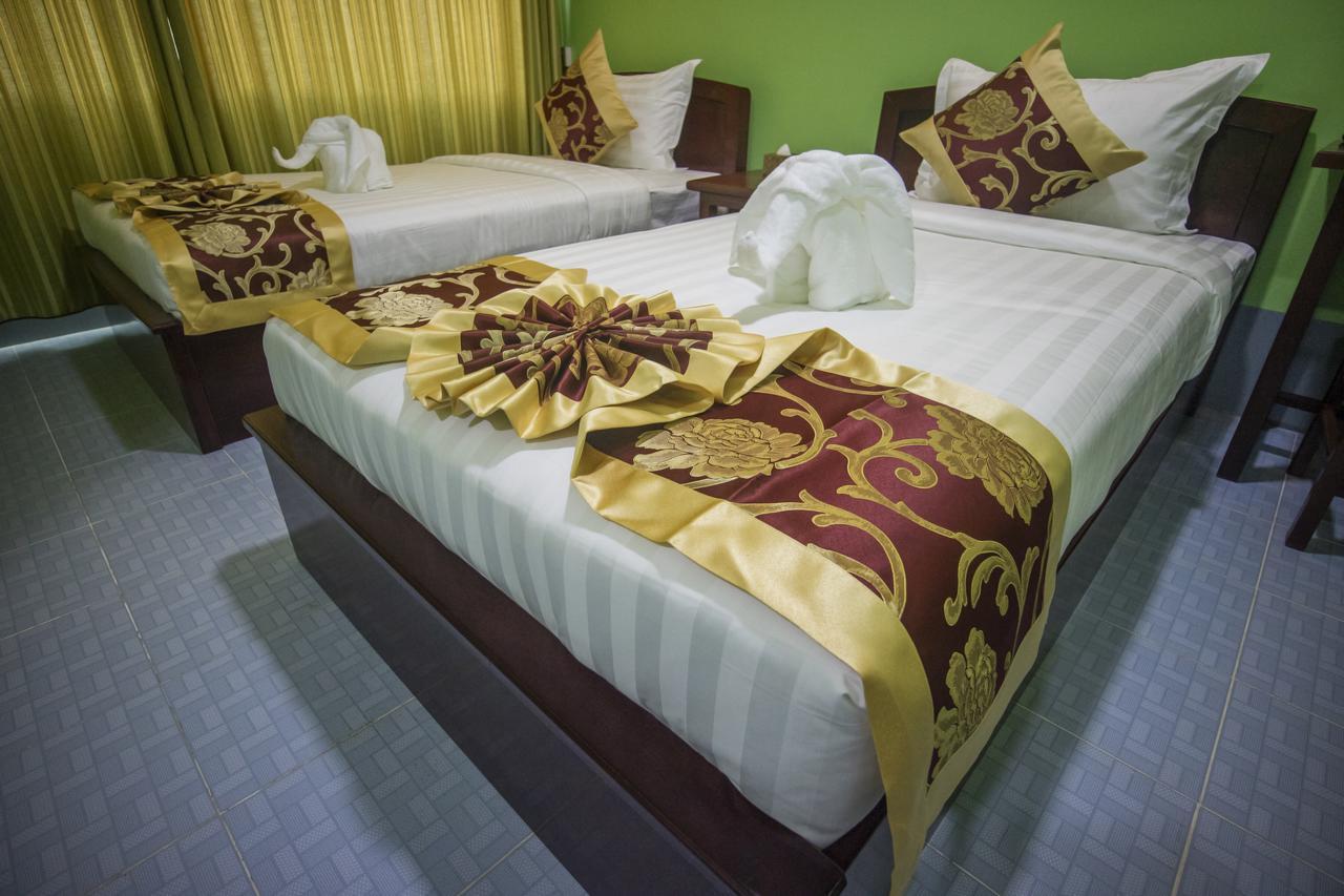 Golden Gum-kino Hotel