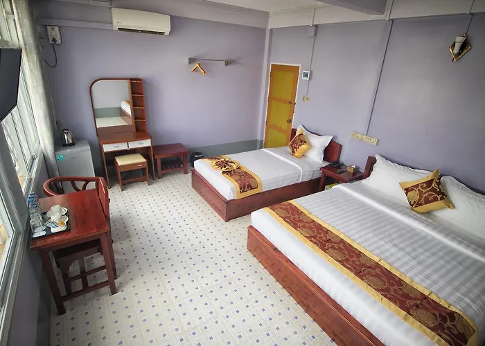 Golden Gum-Kino Hotel Mandalay